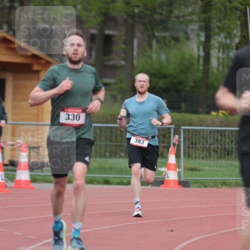 13.04.2025 - Hammer Lauf A. Gomolzig http://msf.ph/oto/7660177 13.04.2025 10:34:36 Ziel 330, 383, 1743 meine-sportfotos.de