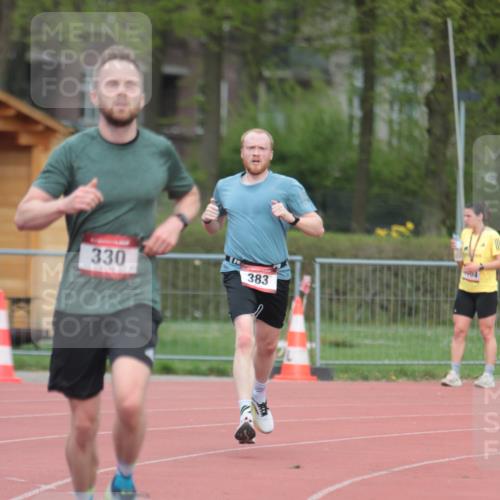 13.04.2025 - Hammer Lauf A. Gomolzig http://msf.ph/oto/7660181 13.04.2025 10:34:37 Ziel 330, 383, 1743 meine-sportfotos.de