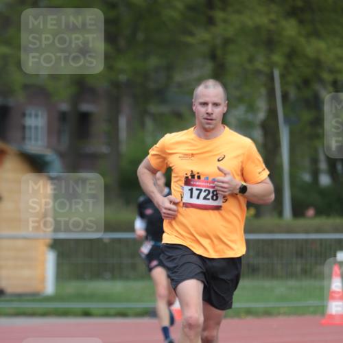 13.04.2025 - Hammer Lauf A. Gomolzig http://msf.ph/oto/7660211 13.04.2025 10:35:03 Ziel 1229, 1728 meine-sportfotos.de