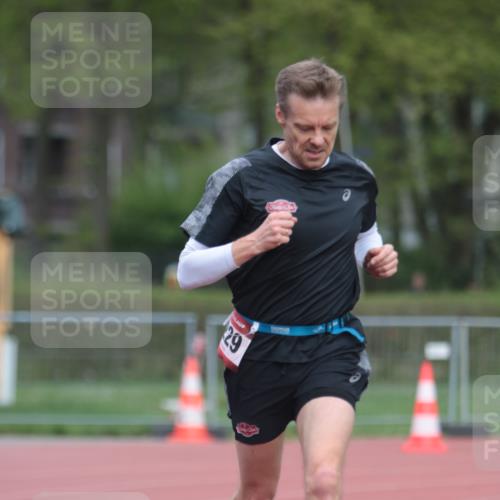 13.04.2025 - Hammer Lauf A. Gomolzig http://msf.ph/oto/7660221 13.04.2025 10:35:07 Ziel 1229, 1714, 1716 meine-sportfotos.de