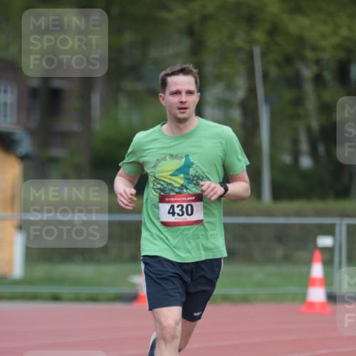 13.04.2025 - Hammer Lauf A. Gomolzig http://msf.ph/oto/7660252 13.04.2025 10:35:23 Ziel 430 meine-sportfotos.de