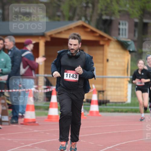 13.04.2025 - Hammer Lauf A. Gomolzig http://msf.ph/oto/7660265 13.04.2025 10:35:34 Ziel 255, 328, 740, 1143, 1944, 1949 meine-sportfotos.de