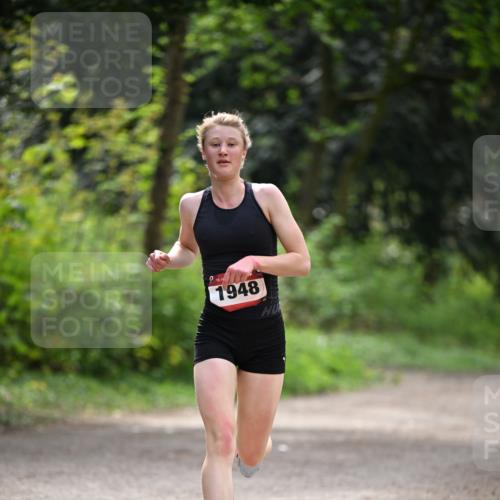13.04.2025 - Hammer Lauf Dr. Thomas Lammeyer http://msf.ph/oto/7660270 13.04.2025 11:22:57 Laufen 15, 1948 meine-sportfotos.de