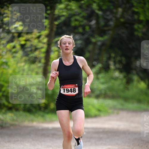13.04.2025 - Hammer Lauf Dr. Thomas Lammeyer http://msf.ph/oto/7660273 13.04.2025 11:22:57 Laufen 15, 1948 meine-sportfotos.de