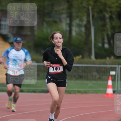 13.04.2025 - Hammer Lauf A. Gomolzig http://msf.ph/oto/7660277 13.04.2025 10:35:39 Ziel 328, 740, 1944, 1949 meine-sportfotos.de