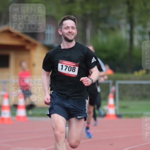 13.04.2025 - Hammer Lauf A. Gomolzig http://msf.ph/oto/7660289 13.04.2025 10:35:55 Ziel 792, 1106, 1708, 1961 meine-sportfotos.de