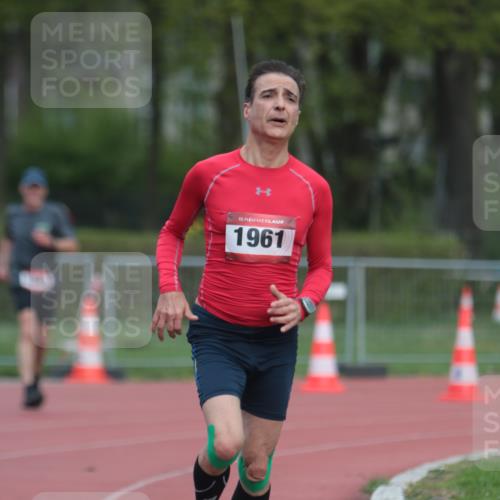 13.04.2025 - Hammer Lauf A. Gomolzig http://msf.ph/oto/7660301 13.04.2025 10:36:01 Ziel 1106, 1849, 1961 meine-sportfotos.de