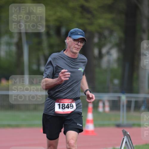 13.04.2025 - Hammer Lauf A. Gomolzig http://msf.ph/oto/7660306 13.04.2025 10:36:06 Ziel 648, 655, 1849 meine-sportfotos.de