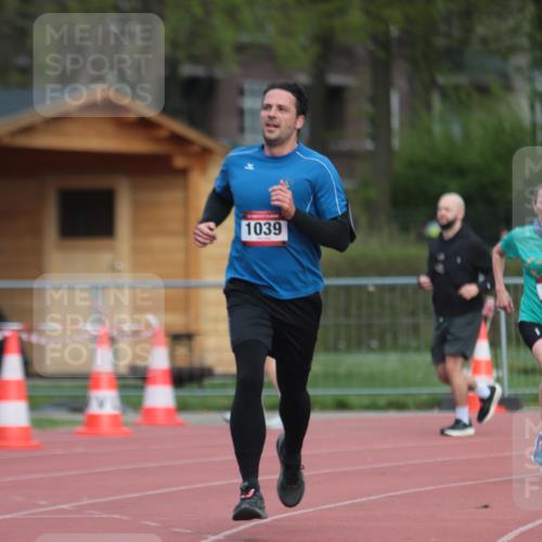 13.04.2025 - Hammer Lauf A. Gomolzig http://msf.ph/oto/7660331 13.04.2025 10:36:21 Ziel 624, 1039, 1903 meine-sportfotos.de