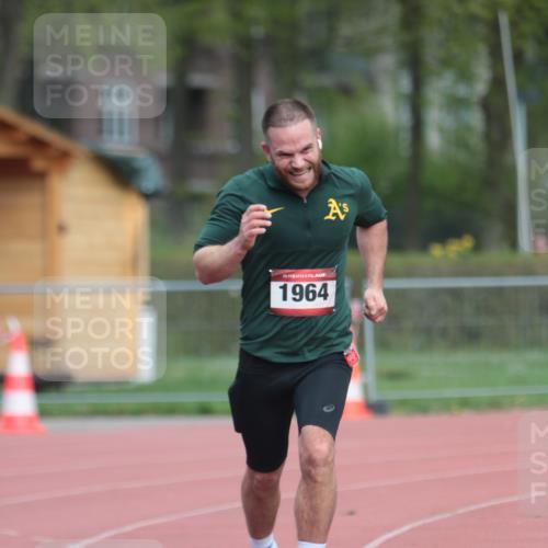 13.04.2025 - Hammer Lauf A. Gomolzig http://msf.ph/oto/7660348 13.04.2025 10:36:35 Ziel 314, 742, 1279, 1964 meine-sportfotos.de