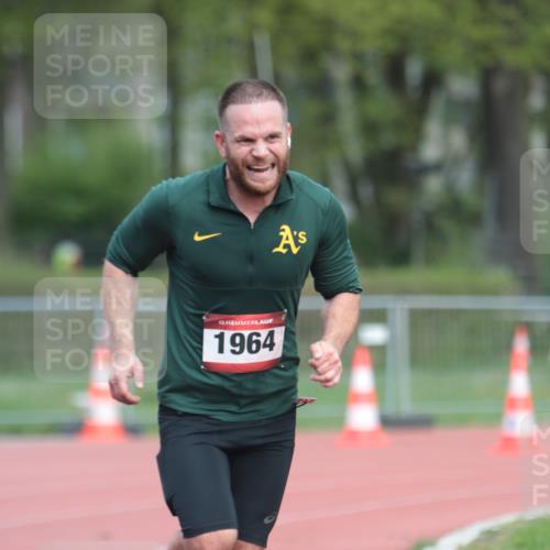 13.04.2025 - Hammer Lauf A. Gomolzig http://msf.ph/oto/7660352 13.04.2025 10:36:36 Ziel 314, 742, 1964 meine-sportfotos.de