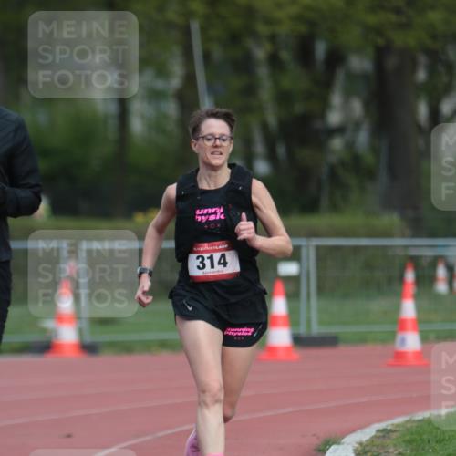 13.04.2025 - Hammer Lauf A. Gomolzig http://msf.ph/oto/7660361 13.04.2025 10:36:43 Ziel 314, 742 meine-sportfotos.de