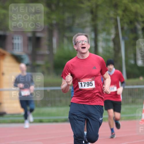 13.04.2025 - Hammer Lauf A. Gomolzig http://msf.ph/oto/7660377 13.04.2025 10:36:57 Ziel 122, 620, 769, 1182, 1795 meine-sportfotos.de