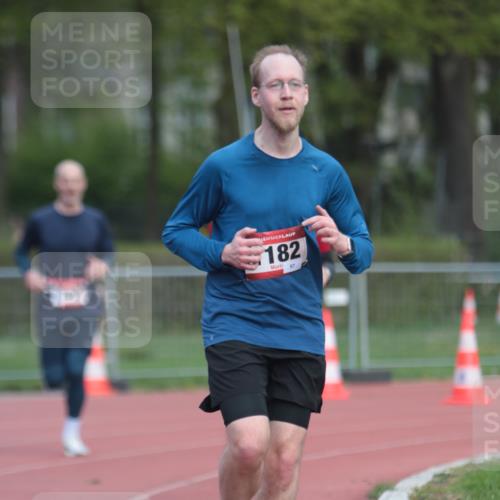 13.04.2025 - Hammer Lauf A. Gomolzig http://msf.ph/oto/7660382 13.04.2025 10:36:59 Ziel 122, 620, 769, 1182 meine-sportfotos.de