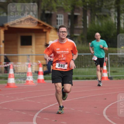 13.04.2025 - Hammer Lauf A. Gomolzig http://msf.ph/oto/7660445 13.04.2025 10:37:55 Ziel 162, 249, 1864 meine-sportfotos.de
