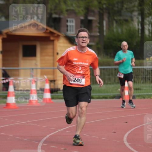 13.04.2025 - Hammer Lauf A. Gomolzig http://msf.ph/oto/7660447 13.04.2025 10:37:55 Ziel 162, 249, 1864 meine-sportfotos.de