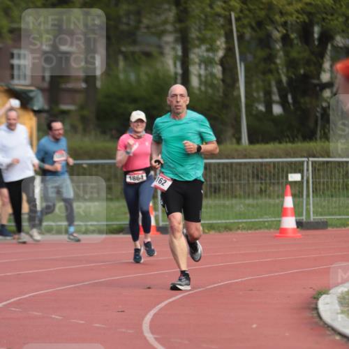 13.04.2025 - Hammer Lauf A. Gomolzig http://msf.ph/oto/7660453 13.04.2025 10:37:57 Ziel 162, 249, 718, 1330, 1864 meine-sportfotos.de