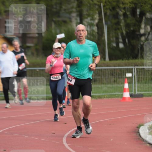 13.04.2025 - Hammer Lauf A. Gomolzig http://msf.ph/oto/7660460 13.04.2025 10:37:59 Ziel 162, 254, 718, 1330, 1864 meine-sportfotos.de