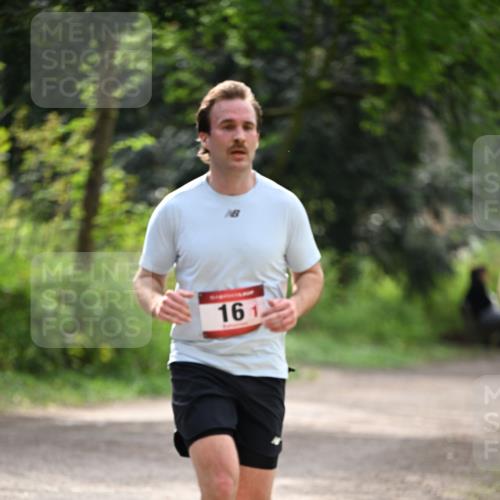 13.04.2025 - Hammer Lauf Dr. Thomas Lammeyer http://msf.ph/oto/7660521 13.04.2025 11:24:14 Laufen 16 meine-sportfotos.de