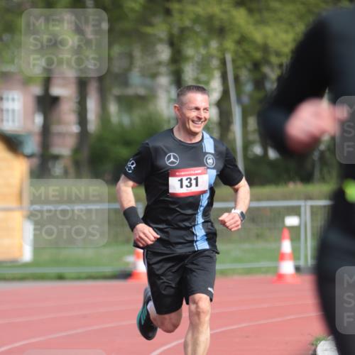 13.04.2025 - Hammer Lauf A. Gomolzig http://msf.ph/oto/7660525 13.04.2025 10:38:20 Ziel 131, 935, 956 meine-sportfotos.de