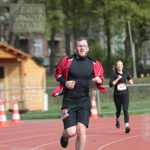 13.04.2025 - Hammer Lauf A. Gomolzig http://msf.ph/oto/7660538 13.04.2025 10:38:27 Ziel 450, 935 meine-sportfotos.de