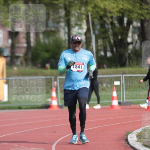 13.04.2025 - Hammer Lauf A. Gomolzig http://msf.ph/oto/7660561 13.04.2025 10:38:37 Ziel 1204, 1841 meine-sportfotos.de