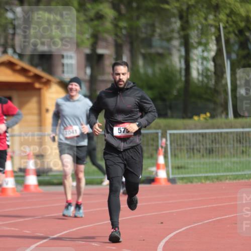 13.04.2025 - Hammer Lauf A. Gomolzig http://msf.ph/oto/7660580 13.04.2025 10:38:47 Ziel 286, 497, 575, 1041, 1204 meine-sportfotos.de
