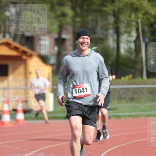 13.04.2025 - Hammer Lauf A. Gomolzig http://msf.ph/oto/7660591 13.04.2025 10:38:50 Ziel 286, 497, 1041, 1857 meine-sportfotos.de