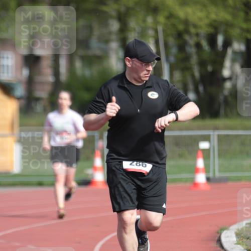 13.04.2025 - Hammer Lauf A. Gomolzig http://msf.ph/oto/7660602 13.04.2025 10:38:53 Ziel 286, 1134, 1857 meine-sportfotos.de
