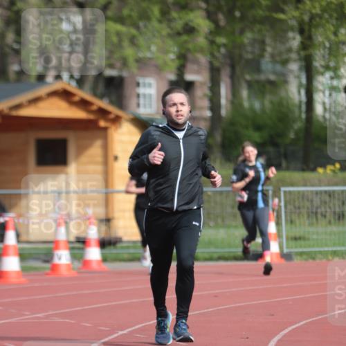 13.04.2025 - Hammer Lauf A. Gomolzig http://msf.ph/oto/7660631 13.04.2025 10:39:09 Ziel 207, 1059, 1060, 1799 meine-sportfotos.de
