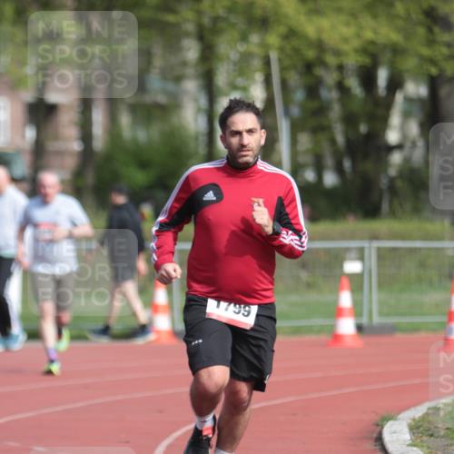13.04.2025 - Hammer Lauf A. Gomolzig http://msf.ph/oto/7660647 13.04.2025 10:39:16 Ziel 387, 1799 meine-sportfotos.de