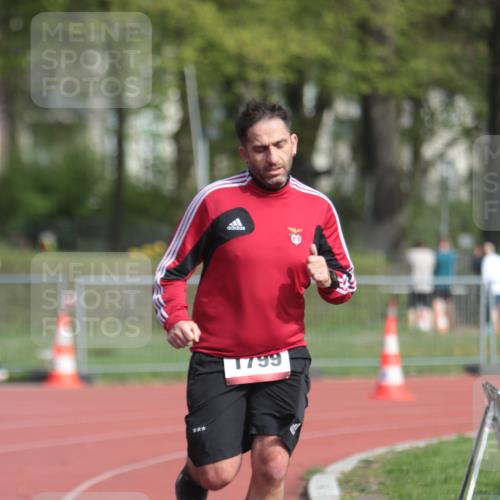 13.04.2025 - Hammer Lauf A. Gomolzig http://msf.ph/oto/7660651 13.04.2025 10:39:16 Ziel 387, 1799 meine-sportfotos.de