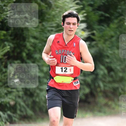 13.04.2025 - Hammer Lauf Dr. Thomas Lammeyer http://msf.ph/oto/7660655 13.04.2025 11:24:32 Laufen 10, 15, 121 meine-sportfotos.de