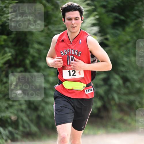 13.04.2025 - Hammer Lauf Dr. Thomas Lammeyer http://msf.ph/oto/7660657 13.04.2025 11:24:32 Laufen 15, 121 meine-sportfotos.de