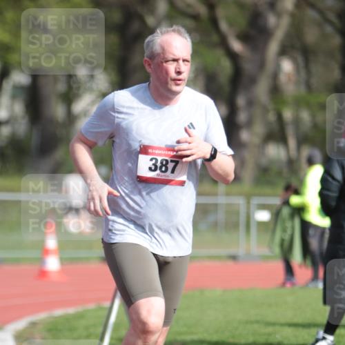 13.04.2025 - Hammer Lauf A. Gomolzig http://msf.ph/oto/7660665 13.04.2025 10:39:22 Ziel 387, 449, 646, 904 meine-sportfotos.de