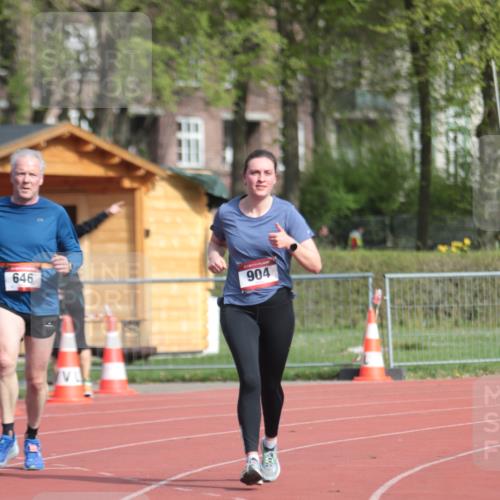 13.04.2025 - Hammer Lauf A. Gomolzig http://msf.ph/oto/7660666 13.04.2025 10:39:25 Ziel 449, 646, 904 meine-sportfotos.de