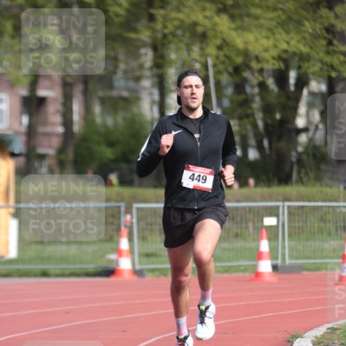 13.04.2025 - Hammer Lauf A. Gomolzig http://msf.ph/oto/7660679 13.04.2025 10:39:32 Ziel 438, 449, 824, 839 meine-sportfotos.de