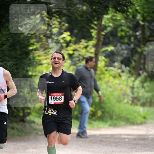 13.04.2025 - Hammer Lauf Dr. Thomas Lammeyer http://msf.ph/oto/7660718 13.04.2025 11:24:45 Laufen 15, 1958, 236, 2, 10 meine-sportfotos.de