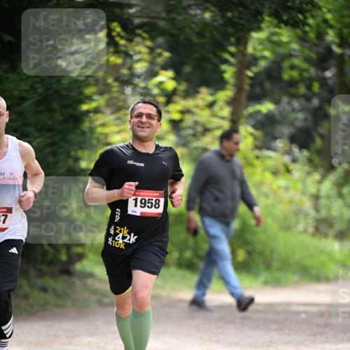 13.04.2025 - Hammer Lauf Dr. Thomas Lammeyer http://msf.ph/oto/7660721 13.04.2025 11:24:45 Laufen 15, 1958, 236, 37, 10 meine-sportfotos.de