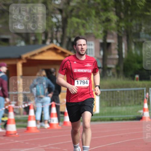 13.04.2025 - Hammer Lauf A. Gomolzig http://msf.ph/oto/7660726 13.04.2025 10:40:03 Ziel 1794 meine-sportfotos.de