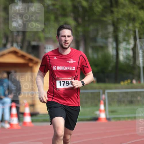 13.04.2025 - Hammer Lauf A. Gomolzig http://msf.ph/oto/7660729 13.04.2025 10:40:04 Ziel 1794 meine-sportfotos.de