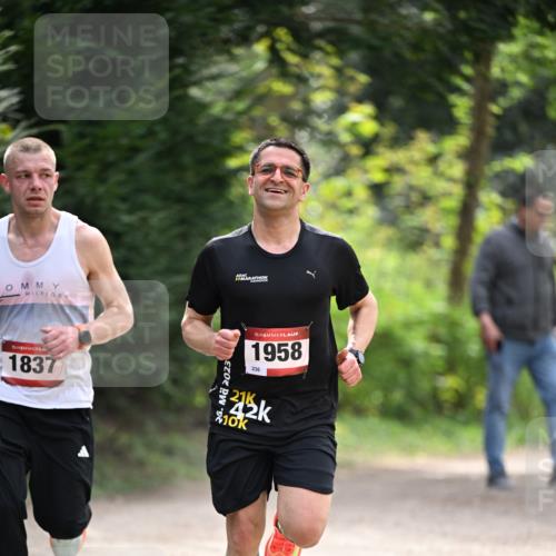 13.04.2025 - Hammer Lauf Dr. Thomas Lammeyer http://msf.ph/oto/7660730 13.04.2025 11:24:46 Laufen 15, 1837, 15, 1958, 236, 26, 2023, 42 meine-sportfotos.de