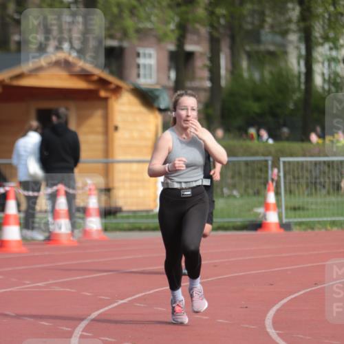 13.04.2025 - Hammer Lauf A. Gomolzig http://msf.ph/oto/7660738 13.04.2025 10:40:17 Ziel 537, 1099, 1796 meine-sportfotos.de