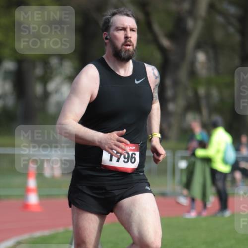 13.04.2025 - Hammer Lauf A. Gomolzig http://msf.ph/oto/7660765 13.04.2025 10:40:25 Ziel 260, 577, 741, 1105, 1796 meine-sportfotos.de
