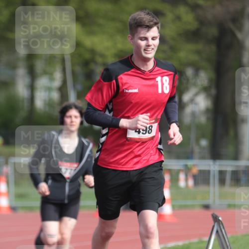 13.04.2025 - Hammer Lauf A. Gomolzig http://msf.ph/oto/7660808 13.04.2025 10:40:49 Ziel 498, 1778 meine-sportfotos.de