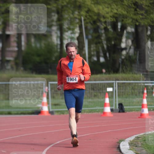 13.04.2025 - Hammer Lauf A. Gomolzig http://msf.ph/oto/7660819 13.04.2025 10:41:02 Ziel 284, 1189, 1904 meine-sportfotos.de