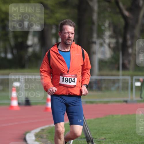 13.04.2025 - Hammer Lauf A. Gomolzig http://msf.ph/oto/7660821 13.04.2025 10:41:04 Ziel 284, 1189, 1904 meine-sportfotos.de