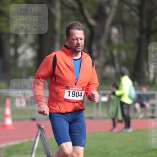 13.04.2025 - Hammer Lauf A. Gomolzig http://msf.ph/oto/7660823 13.04.2025 10:41:04 Ziel 284, 1189, 1904 meine-sportfotos.de