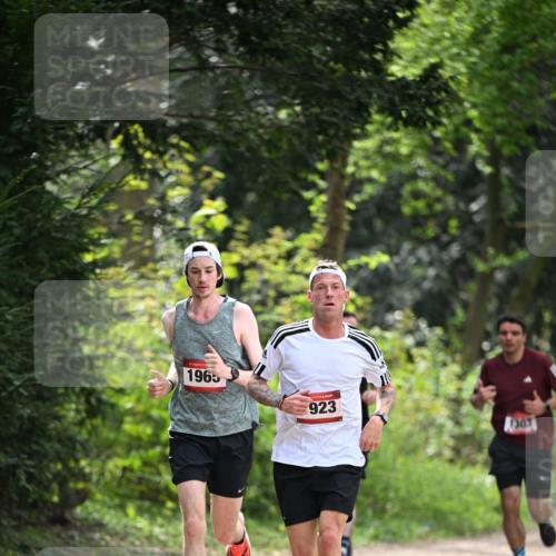 13.04.2025 - Hammer Lauf Dr. Thomas Lammeyer http://msf.ph/oto/7660843 13.04.2025 11:25:02 Laufen 1965, 923, 7303 meine-sportfotos.de