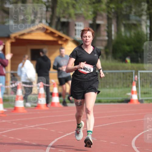 13.04.2025 - Hammer Lauf A. Gomolzig http://msf.ph/oto/7660866 13.04.2025 10:41:41 Ziel 906, 1988 meine-sportfotos.de